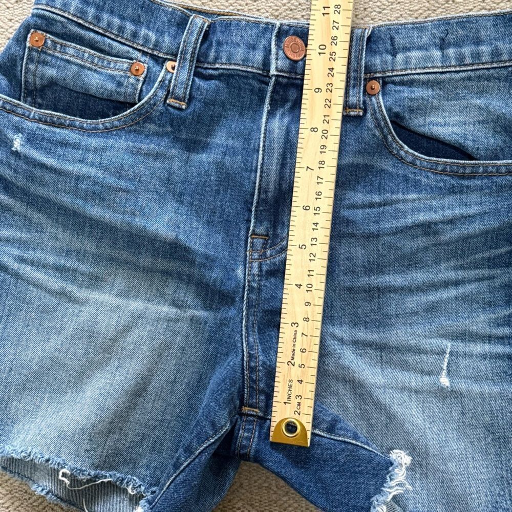 Madewell High-Rise Denim Shorts Destroyed Distressed Medium Wash size 25 - Picture 6 of 12